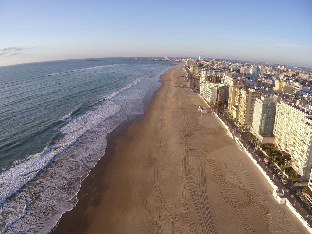 Atico Avda Cadiz Playa Apartman Kültér fotó